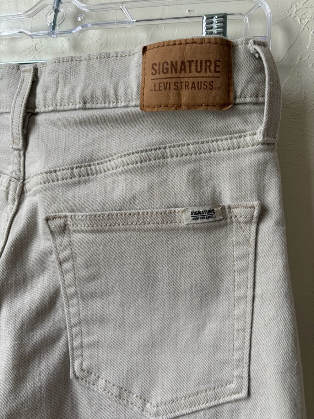 Signature Levi Strauss High Rise Loose Straight Jeans Light Beige 28x31 - Picture 7 of 7